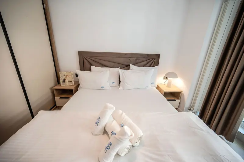 Velvet Breeze in Odyssey Pools Spa and Parking – 28