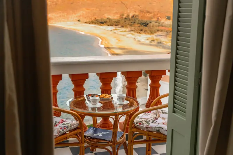 Aqua Vista Andros - Casă din Piatră cu Balcon cu Vedere la Mare în Chora, Chora