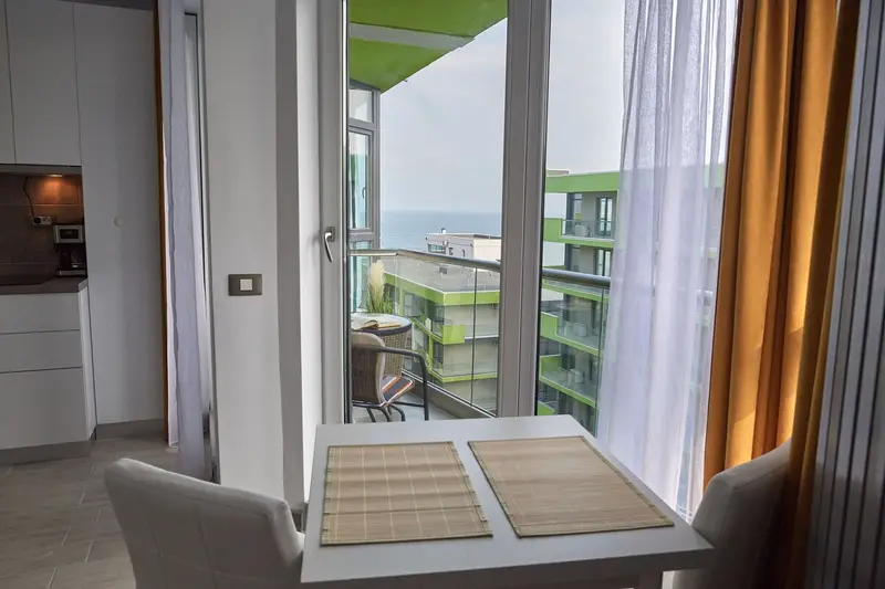 Sunrise King Studio Spa n Pool Beach resort – 3