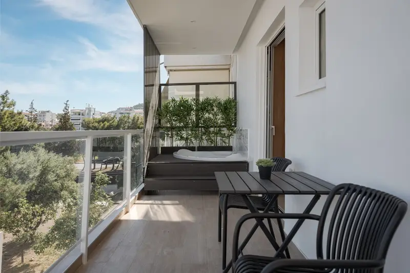 Aqua Vista Vouliagmeni Seaside Suite with Jacuzzi – 6