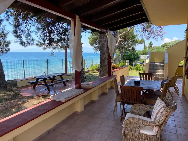 Aqua Vista Halkidiki - Vilă cu Vedere la Mare și Trepte către o Plajă Privată – 9