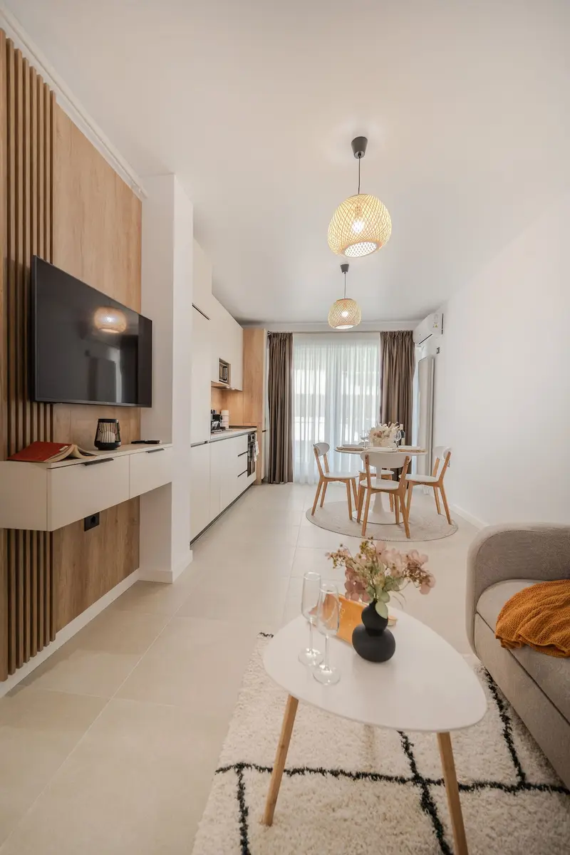 Velvet Breeze in Odyssey Pools Spa and Parking – 13