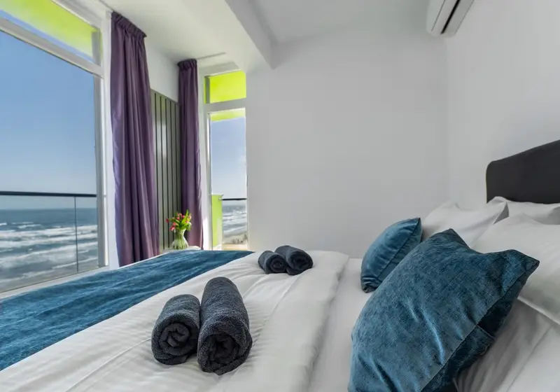 Mamaia Vice SeaView 2 bedroom Spa n Pool Beach resort – 10