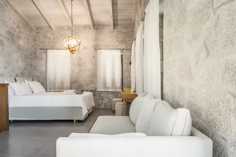 Aqua Vista Lefkada - Stone Villa with Private Pool by Mylos Beach – 7