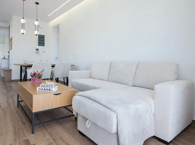 Aqua Vista Glyfada - Penthouse cu Jacuzzi pe Acoperiș – 2