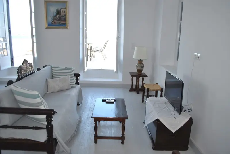 Aqua Vista Spetses - Traditional House by the Beach with Private Terrace – 6