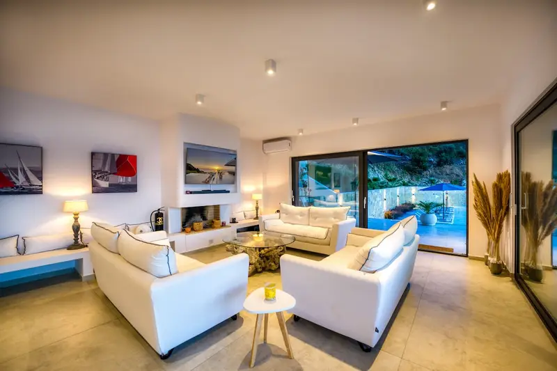 Aqua Vista Corfu - Vilă pe Malul Mării cu Piscină Infinity în Paramonas – 11